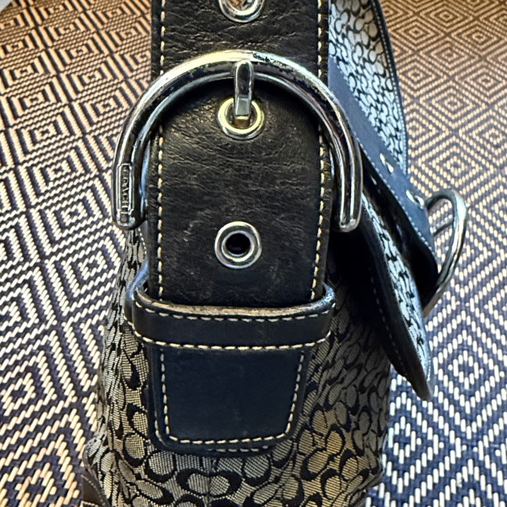 Vintage Y2K COACH SOHO signature flap 6808 black w/ nickel hardware - Picture 5 of 15